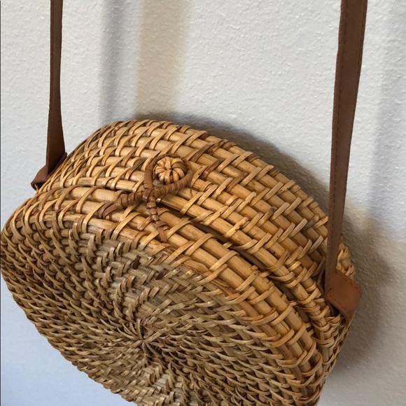 Straw circle crossbody bag - Picture 3 of 6
